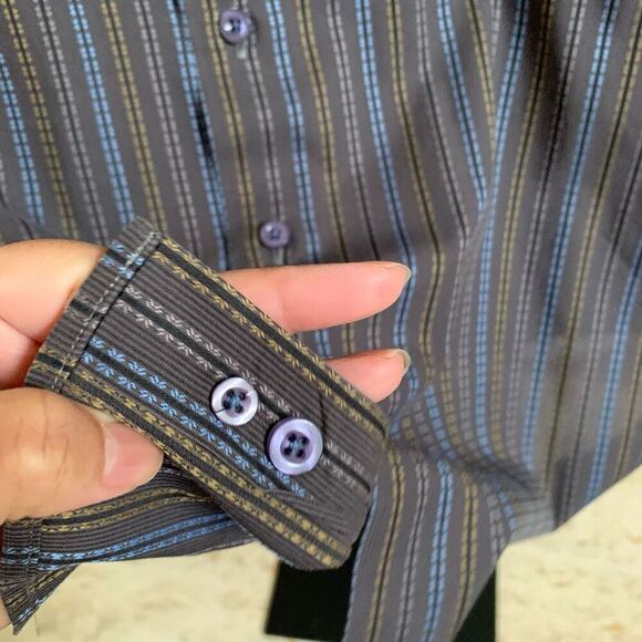 Johnathan Ogilvy 100% cotton button down shirt - Picture 9 of 13